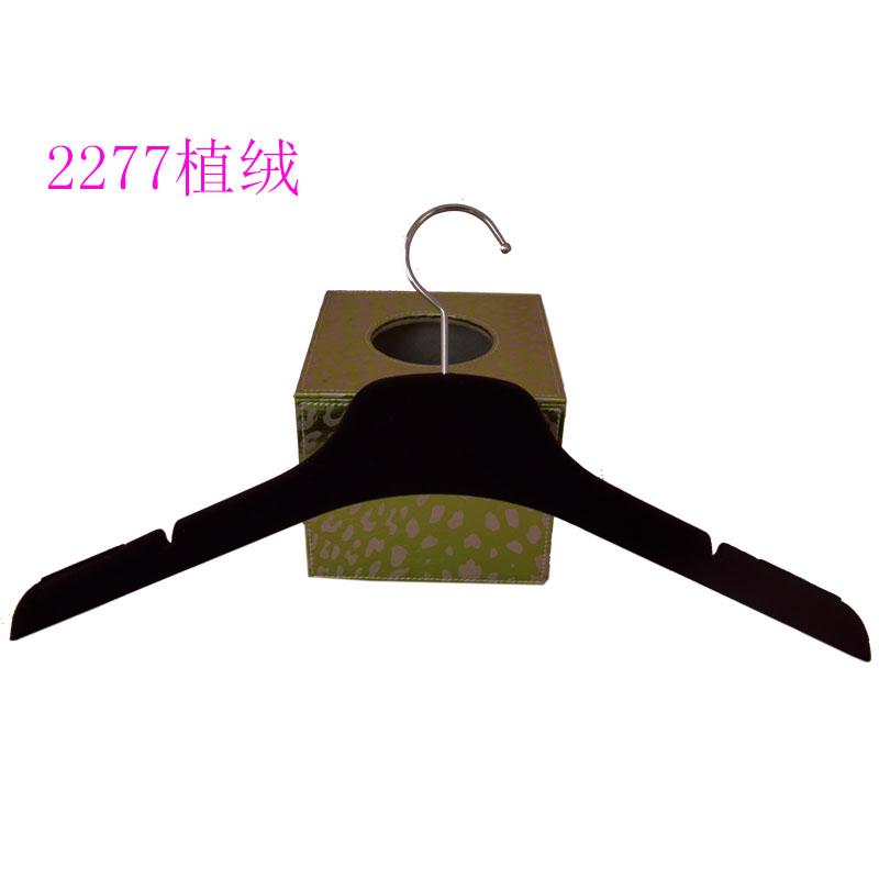 custom non slip velvet hangers for apparels with logo wholesale